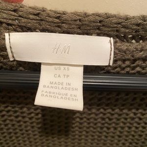 H&M women’s sweater
